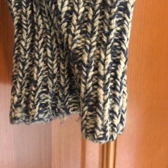 J.Crew lambswool long sleeve sweater - Picture 3 of 11